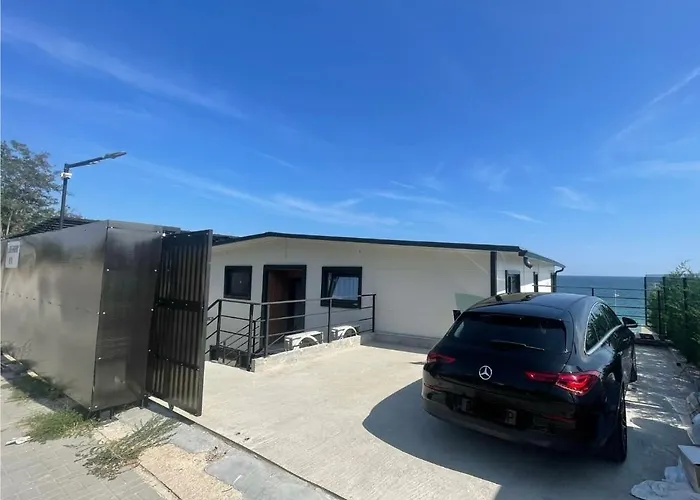 Apartment Royal View Warna