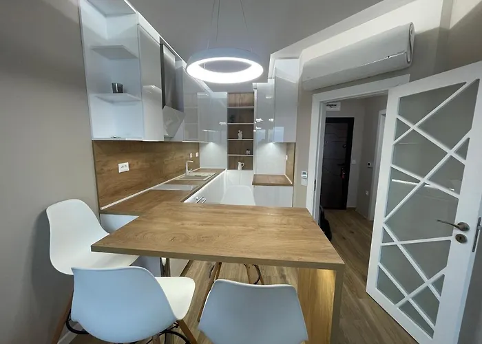 Royal View Apartment